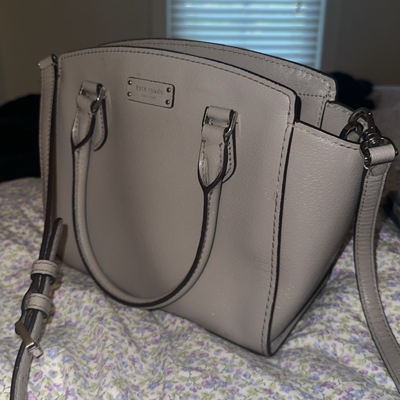 Beautiful Kate Spade purse - Picture 2 of 3